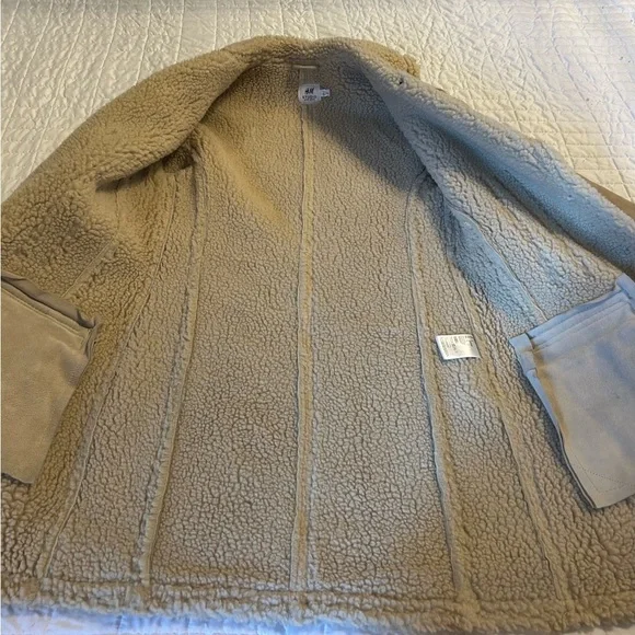 H&M Studio Authentic Suede 100% Lambswool Shearling Coat Size 6 Tan MSRP $499 - Picture 7 of 13